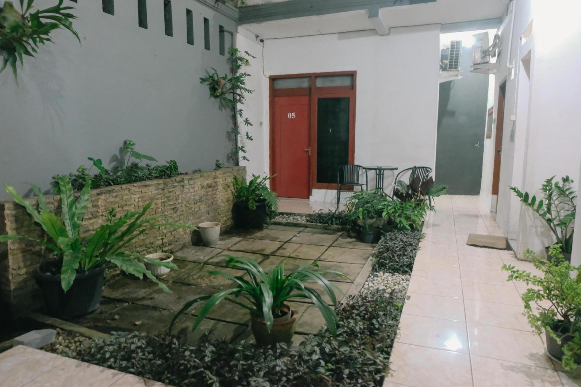 Sahasi Stay Kalibata Ngoại thất bức ảnh